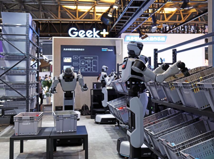 Cina: 200 nuovi standard rivoluzionano l'intelligenza artificiale