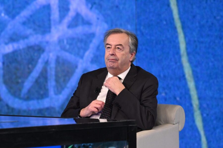 "Difterite: Burioni avverte, rischio gravissimo da non ignorare"