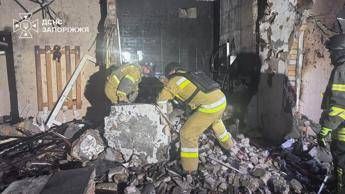 "Droni russi su Zaporizhzhia: un morto e 6 feriti"