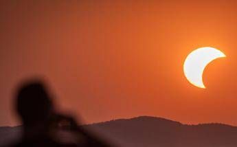 "Eclissi: 7 persone al pronto soccorso per rischi oculari"