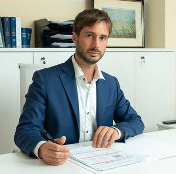 "Gestire il Costo del Lavoro Horeca: I Consigli di Scandaletti"
