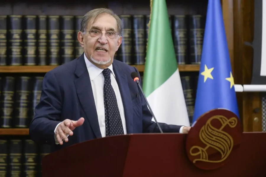 "La Russa: Centrodestra pronto a vincere contro la Sinistra"