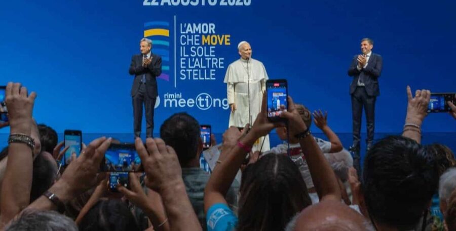 "Meeting di Rimini: 900mila partecipanti e la visita del Papa!"