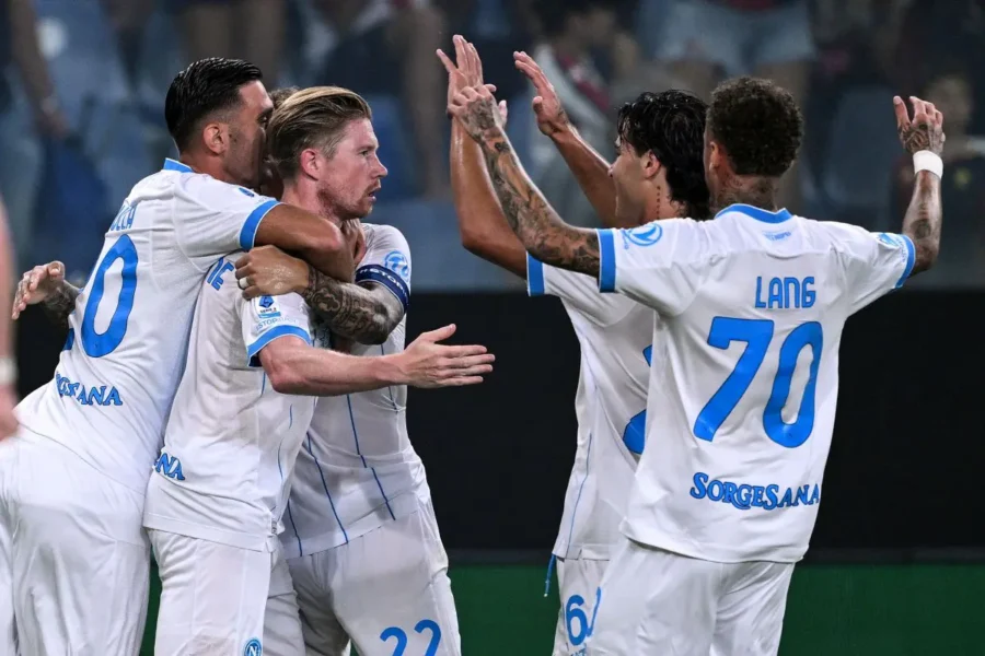 "Napoli di Allegri inizia alla grande: 2-0 contro il Genoa!"