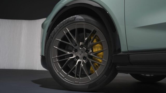"Pirelli P Zero: mescole ultra per la Porsche Cayenne elettrica"