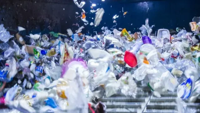 "Sardegna: 2.700 tonnellate di stoccaggio plastica rinnovato!"