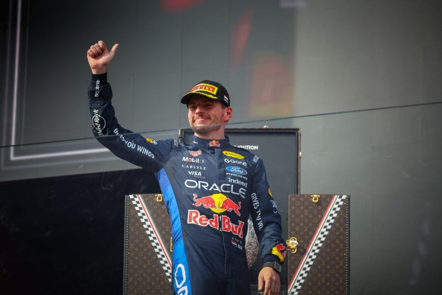 "Verstappen e Red Bull insieme fino al 2030: obiettivo vittoria!"