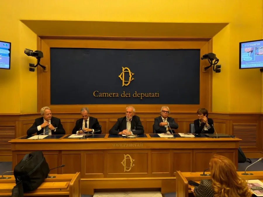 "9.000 Tumori testa-collo: Campagna Make Sense 2026 in Camera"