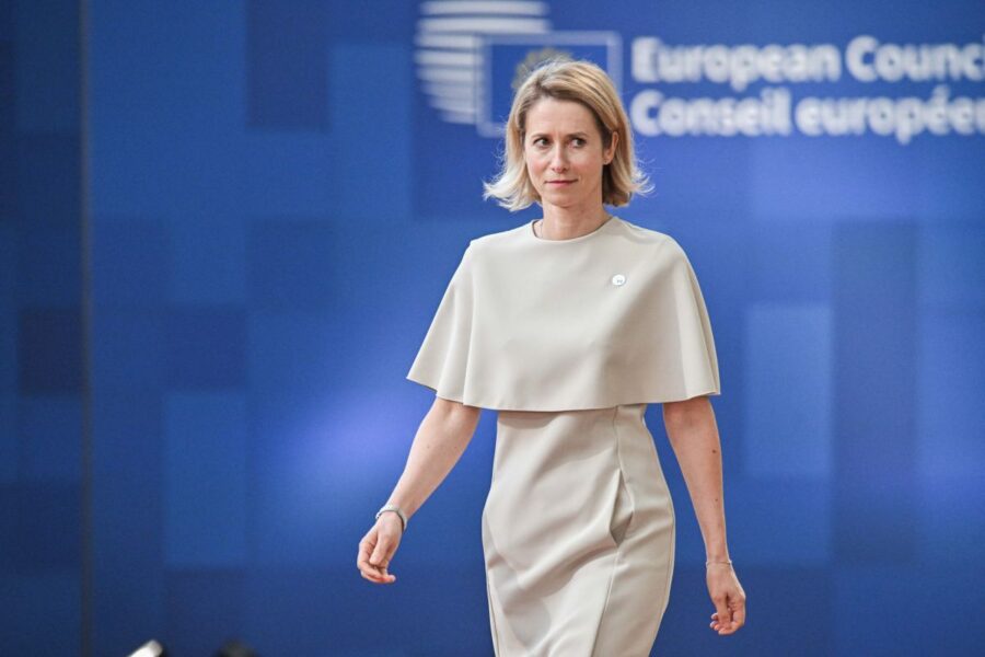 "Attacchi ibridi russi: Kallas avverte, risposta decisa necessaria"