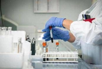"Donne in Medicina di Laboratorio: Lombardia al 52% in Ruoli Apicali"