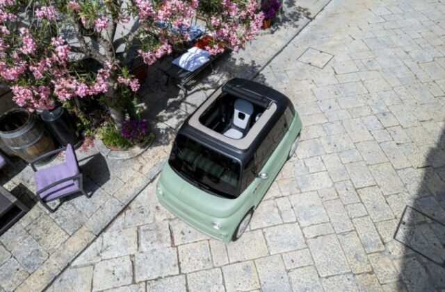 "Fiat Topolino Dolcevita: debutta il tetto apribile in tela!"