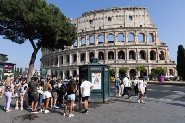 "Flussi turistici in Italia: a luglio e agosto 2026 spesi 20,4 miliardi"