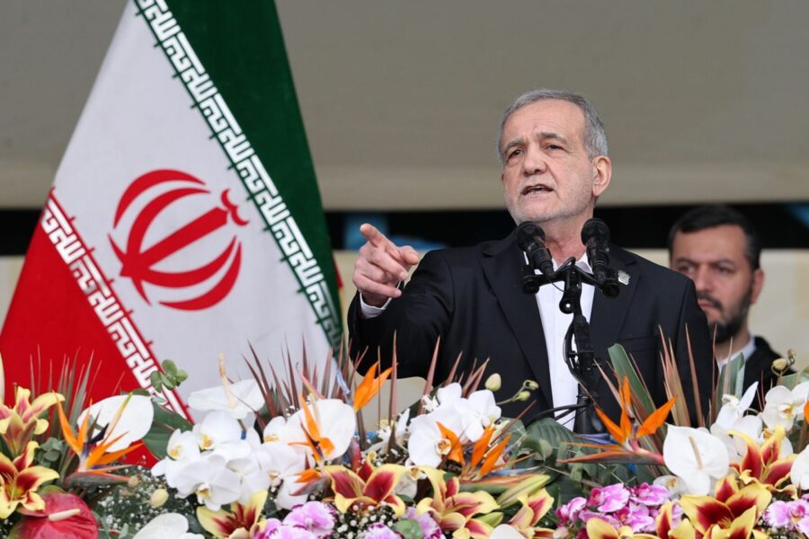 "Iran: Pezeshkian apre a ispettori nucleari ONU"