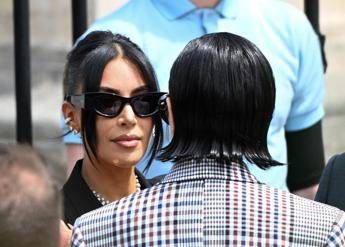 Kim Kardashian: Risarcimento simbolico di un euro dopo la rapina