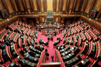 "Legge Elettorale: Senato riporta le preferenze, Meloni esulta"