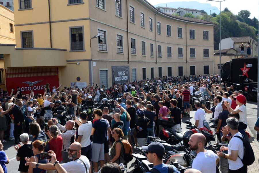 "Mandello del Lario: Oltre 60.000 per le Giornate Moto Guzzi!"