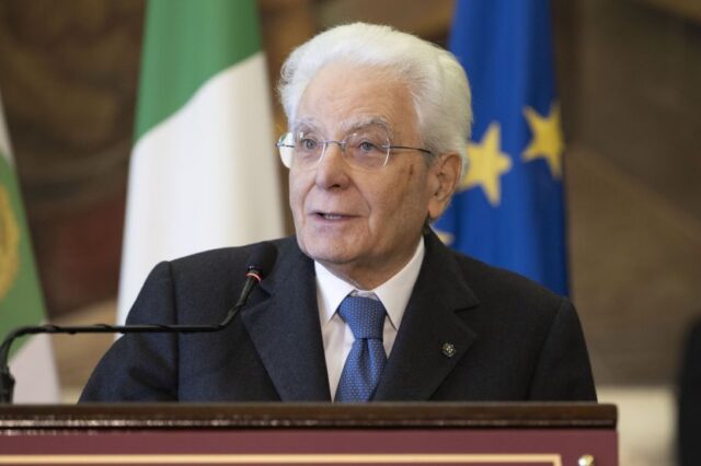 "Mattarella: Cibo ed energia, armi nei conflitti moderni"