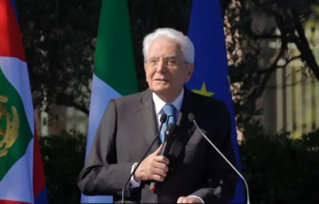 "Mattarella: Eliminate le barriere per la vita dei cittadini"
