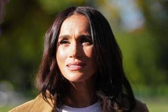 "Meghan e Harry: Buckingham Palace fissa limiti chiari!"