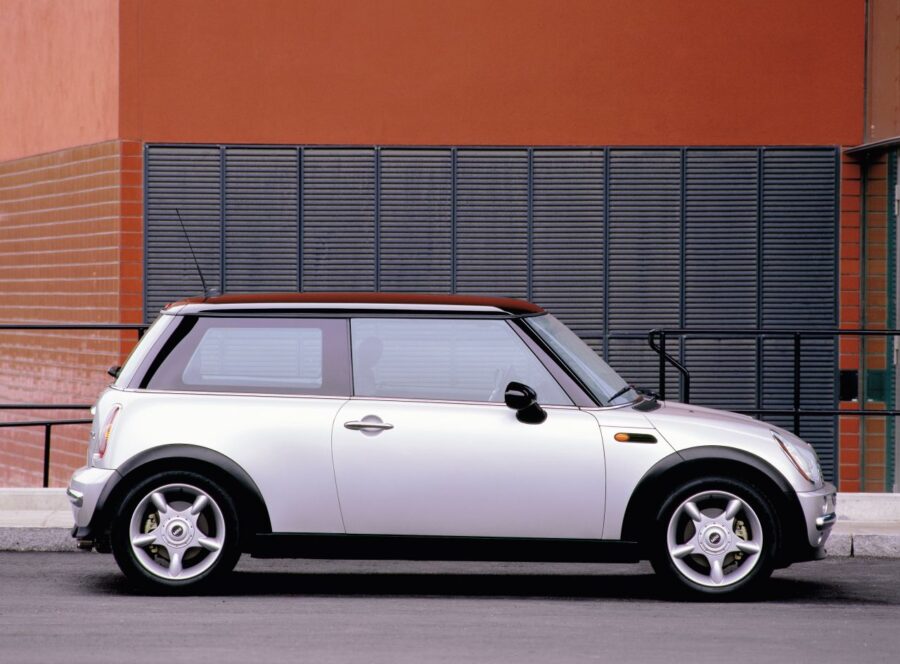 "Mini: 25 anni in Italia, vendute oltre 480.000 auto!"