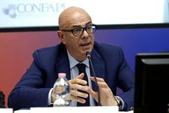 "Napoli: Confapi sostiene l'ora legale permanente per le PMI"