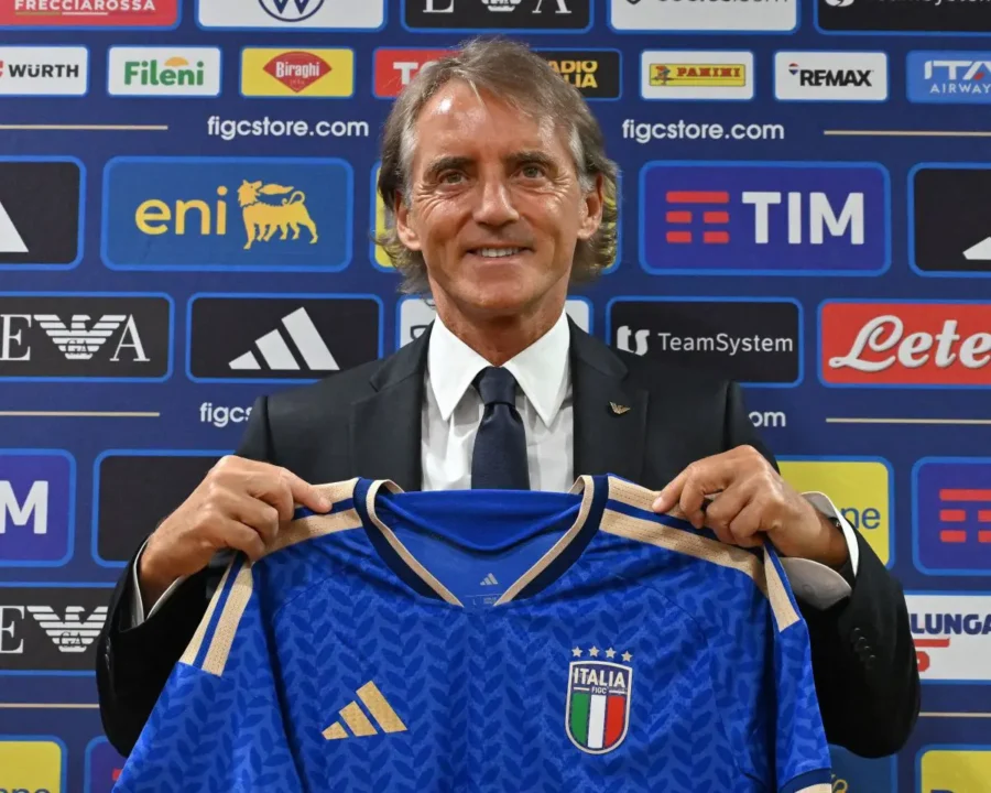 "Nations League: Mancini convoca 34 azzurri, 9 sorprese!"
