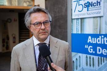 "Neurochirurgia: Barbagallo, l'AI supporta ma non sostituisce"