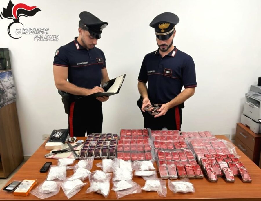 "Palermo: 17 kg di droga sequestrati in frigo, due arresti"