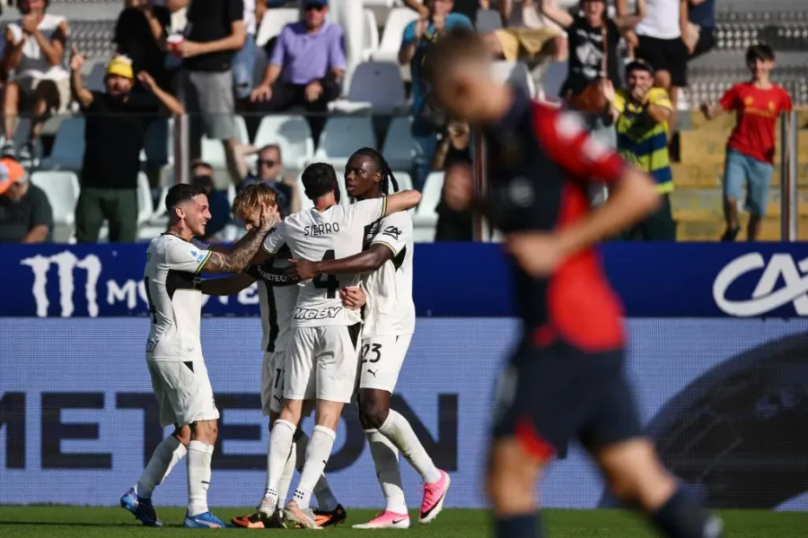 "Parma batte il Genoa 2-1: Cuesta festeggia la prima vittoria!"