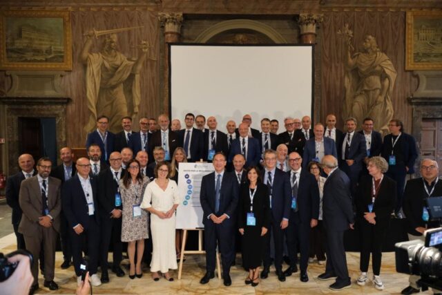 "Patto per la Resilienza Idrica: 64 Aziende Unite per l’Acqua"