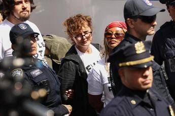 "Proteste ONU contro Netanyahu: Susan Sarandon arrestata!"
