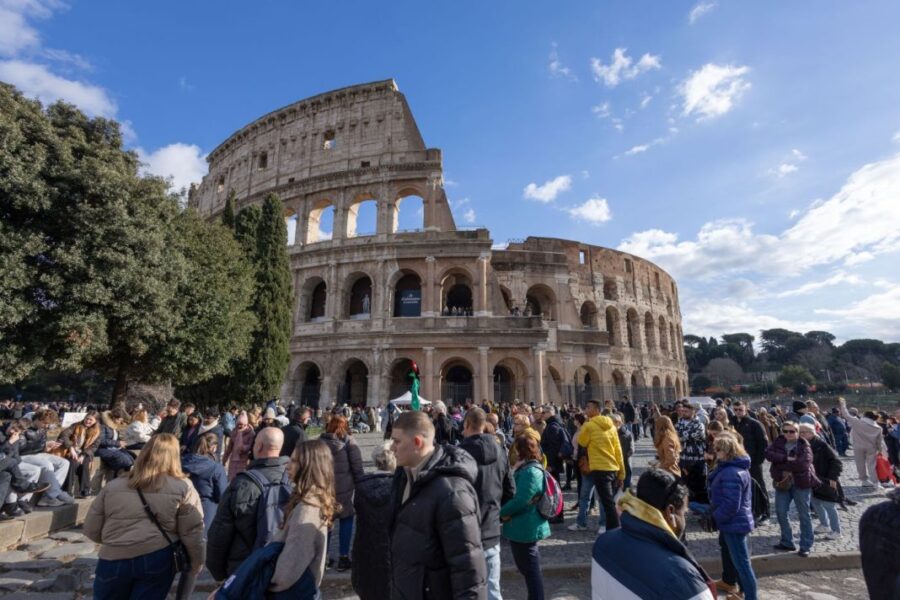 "Secondo Trimestre 2026: Aumento del 3,9% delle Presenze in Italia"