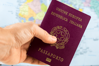 Sindaco blocca cittadinanza: non parla italiano!