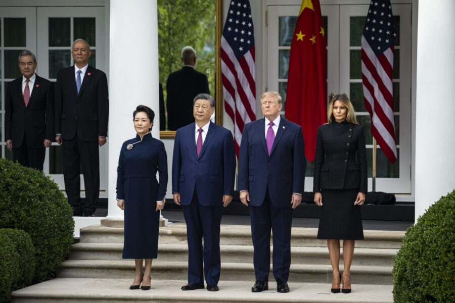 "Trump e Xi alla Casa Bianca: Incontro per una Relazione Futura"