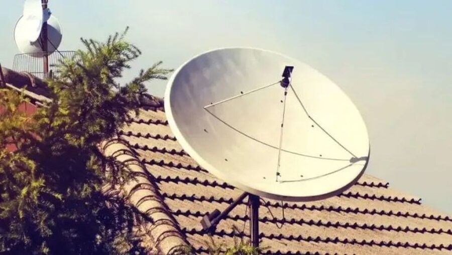 "Tv Satellitare: Oltre 400 Canali a Tua Disposizione!"