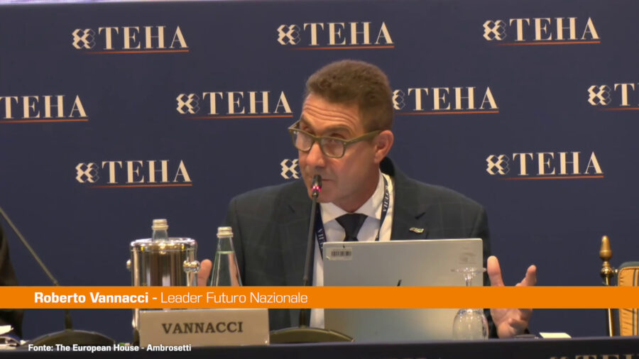 Vannacci "Esercito unico Ue? Incubo vedere le mie figlie con a capo Macron"