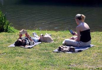 "Weekend: Ultimi Soleggiati in Italia, Poi Arrivano le Piogge!"