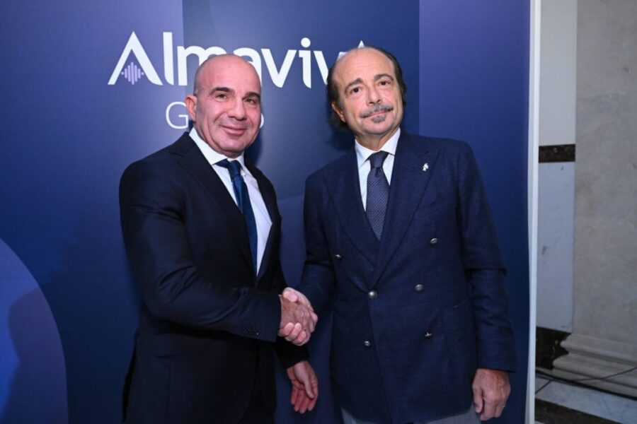 "Almaviva lancia ULTRA: Rivoluzione nell'Intelligenza Artificiale!"