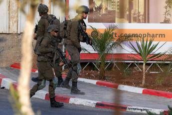 Attacco a Hebron: 2 morti, Netanyahu ordina blocco Cisgiordania