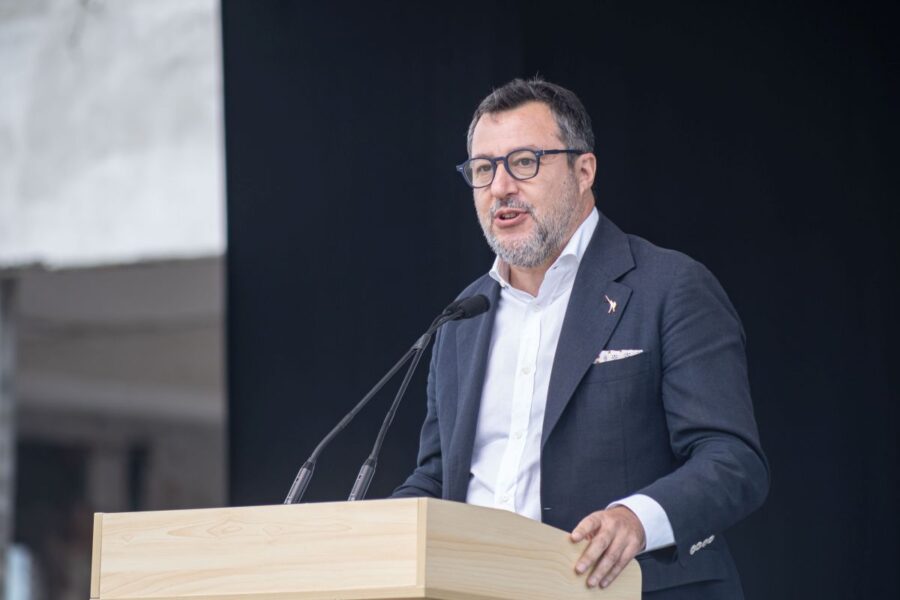 "Carburanti: Salvini annuncia un miliardo per i pagamenti!"