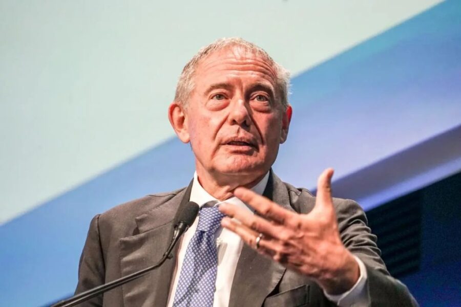 "Carburanti: Urso annuncia proroga sconti petroliferi!"