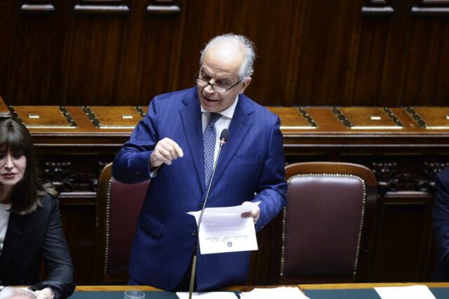 "Controlli frontiere Spagna: proroga di 15 giorni dal Viminale"