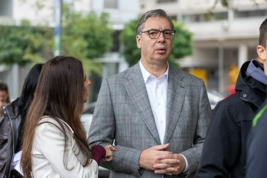 "Elezioni in Serbia: Vucic ammette la sconfitta storica!"
