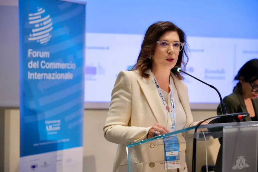 "Forum Arcom: Record di Presenze, Imprese Richiedono Ue Più Forte"