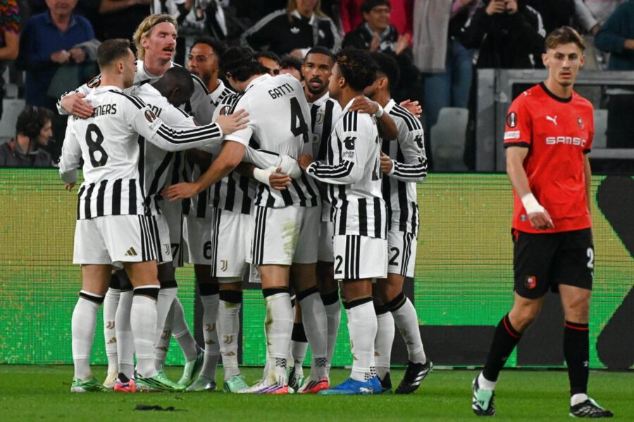 "Juventus-Rennes 2-2: Woltemade segna il rigore decisivo!"