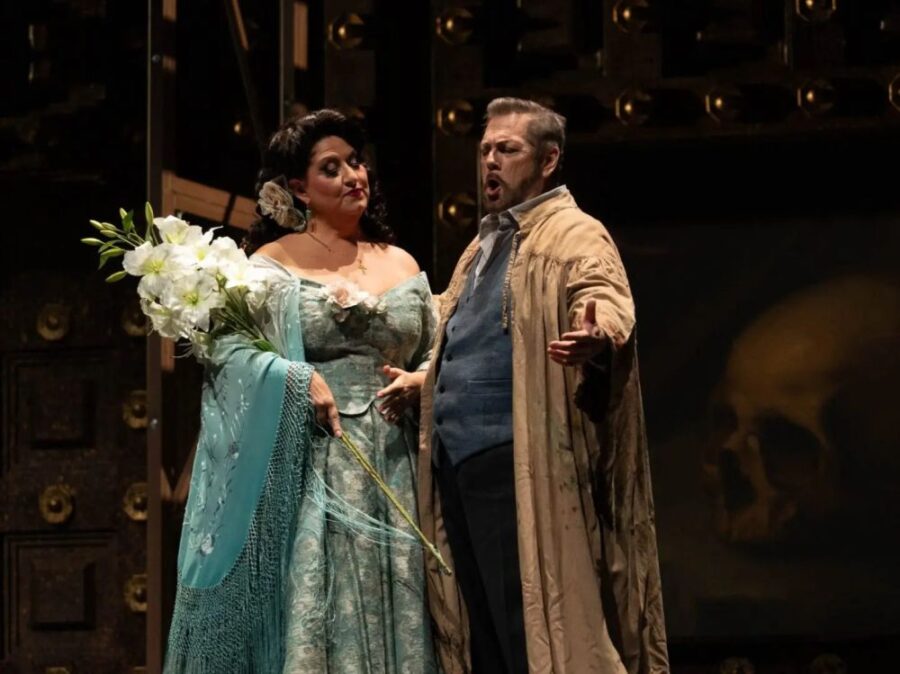 "La Tosca debutta in Asia: Fenice incanta a Shanghai"
