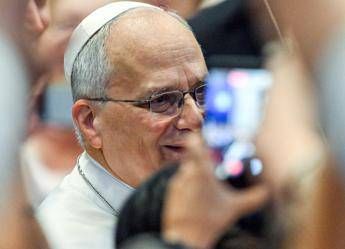 Papa: "Nodulo al polmone, pronta l’operazione"