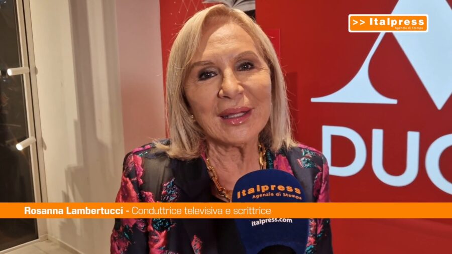Presentato a Milano "Tieni accesa la scintilla", il libro di Rosanna Lambertucci