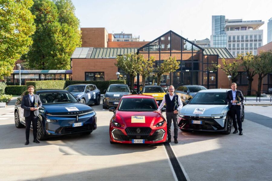 Renault Clio trionfa al Premio Auto Europa 2027: Riconoscimenti a Hyundai Ioniq 3 e Lancia Gamma
