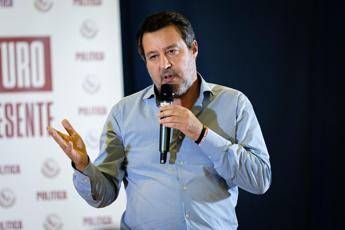 "Salvini: ‘Chi rompe paga’ per risarcire milioni di danni!"